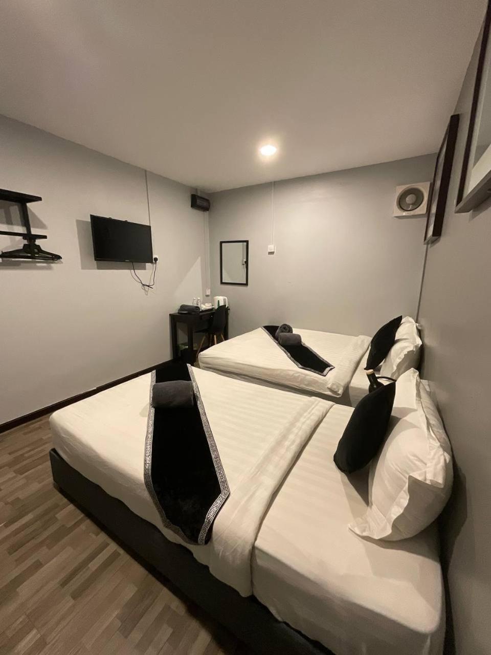 The Sky Inn Kuantan Esterno foto