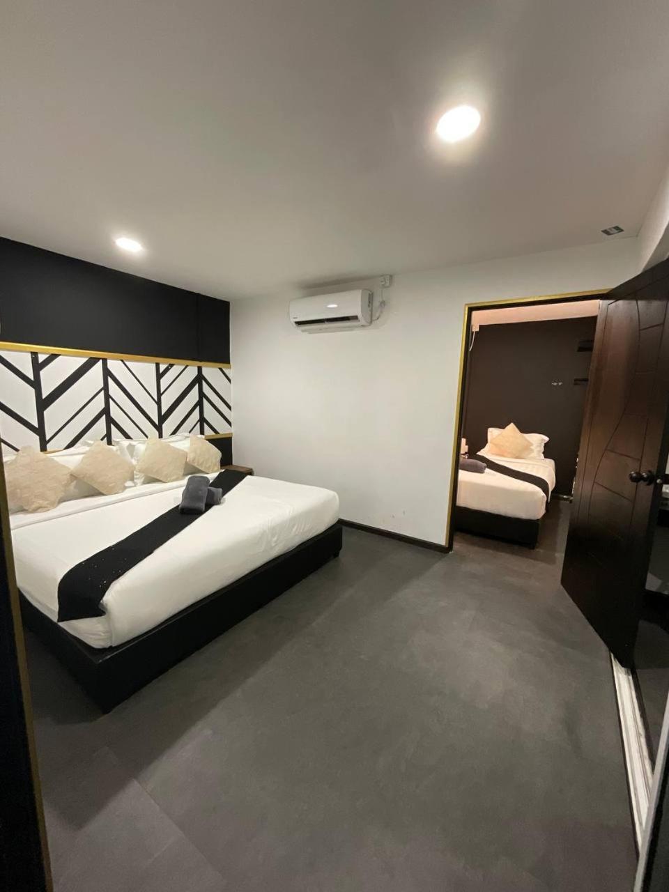 The Sky Inn Kuantan Esterno foto