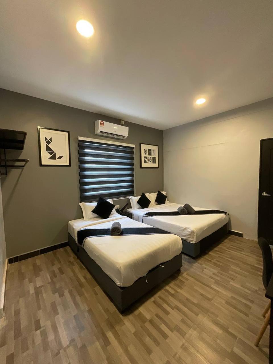 The Sky Inn Kuantan Esterno foto